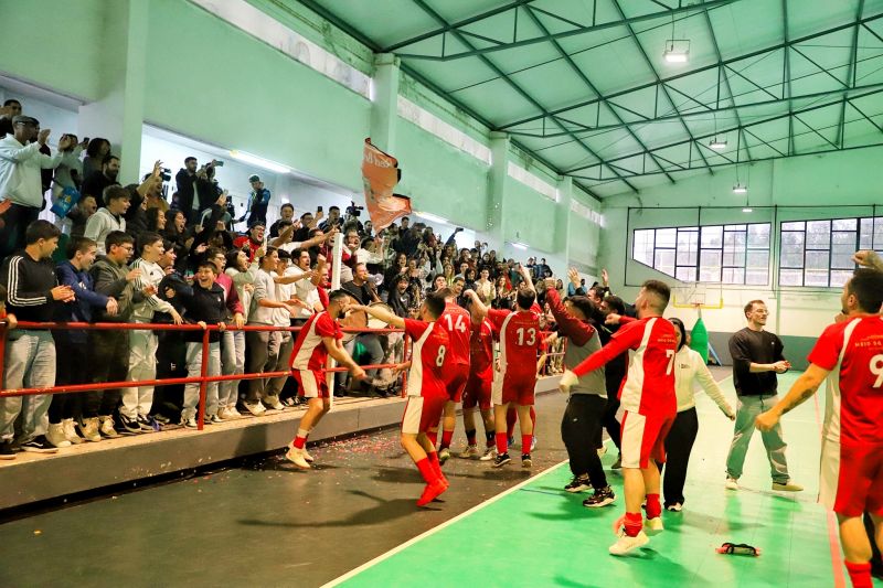 Futsal: Município felicita Casa do Benfica em Oleiros pela conquista de título de Campeão Distrital