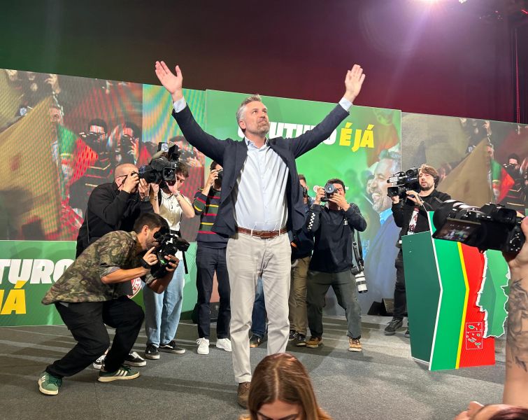 legislativas25-ps-fez-campanha-em-castelo-branco-com-mensagem-de-esperanya-e-valores-universais--