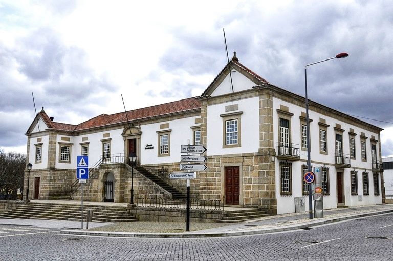 Castelo Branco: Câmara adjudica quase meio milhão de euros em contratos com ilegalidades