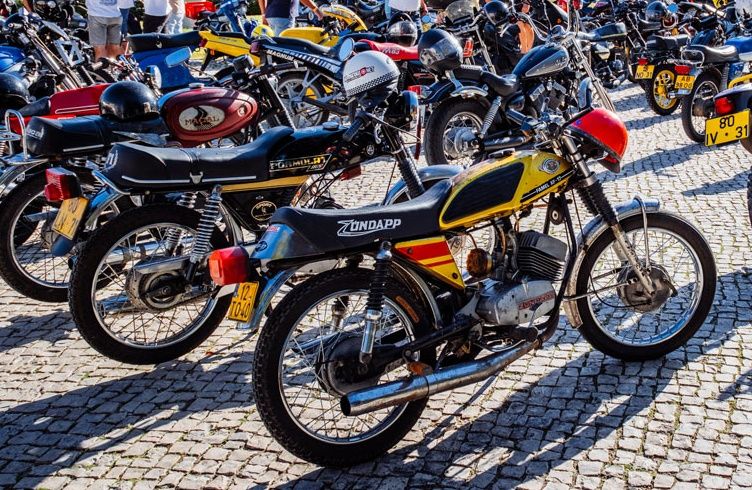 Associação “Esganados TT” organiza Passeio de Motorizadas e espetáculo de Freestyle em Vila de Rei
